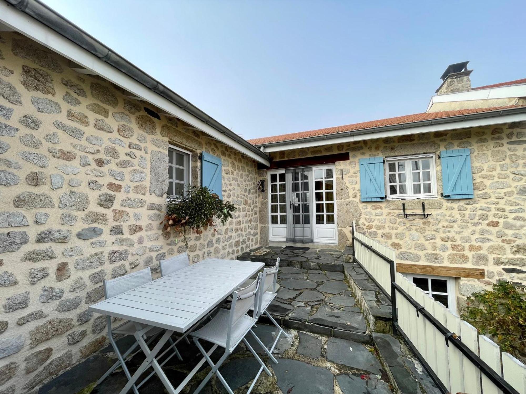 Gite Familial Avec Terrasse Proche Chateaux, Lac, Et Parcours Aventure - Fr-1-582-174 Saint-Maurice-de-Lignon Экстерьер фото